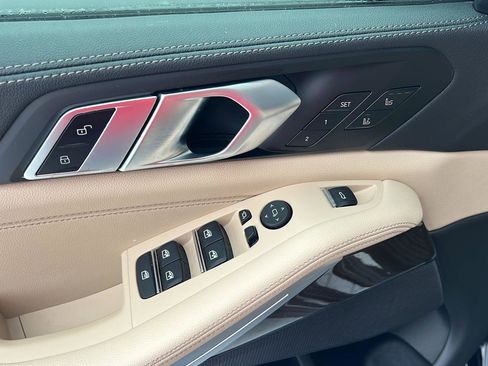 Certified 2022 BMW X5 xDrive40i w/ M Sport Package image 34