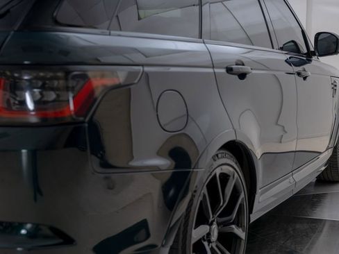 Used 2020 Land Rover Range Rover Sport SVR image 27
