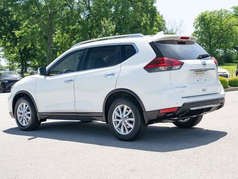 Used 2020 Nissan Rogue SV FWD image 4