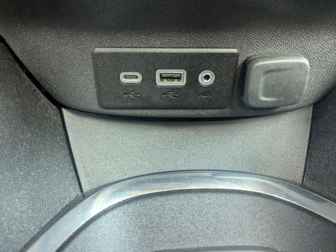 Used 2023 Chevrolet Malibu LT image 27