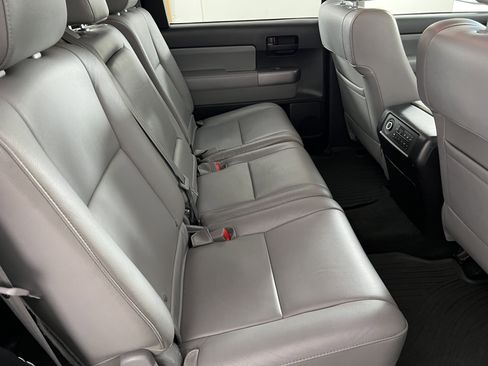 Used 2014 Toyota Sequoia SR5 w/ Premium Package AWD/4WD image 25