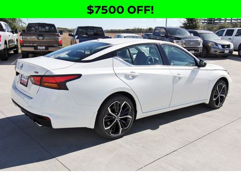 New 2025 Nissan Altima 2.5 SR w/ SR Premium Package image 8