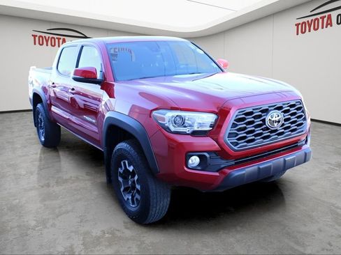 Certified 2022 Toyota Tacoma TRD Off-Road w/ Technology Package AWD/4WD image 6