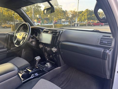 Used 2019 Toyota 4Runner SR5 image 29