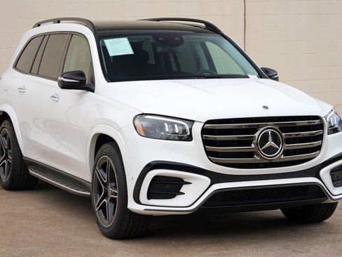 Used 2024 Mercedes-Benz GLS 450 4MATIC image 66