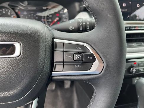 Used 2023 Jeep Compass Latitude AWD/4WD image 23