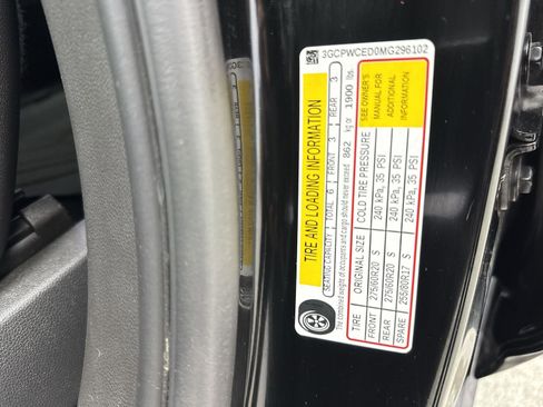 Used 2021 Chevrolet Silverado 1500 LT w/ Texas Edition Plus image 43