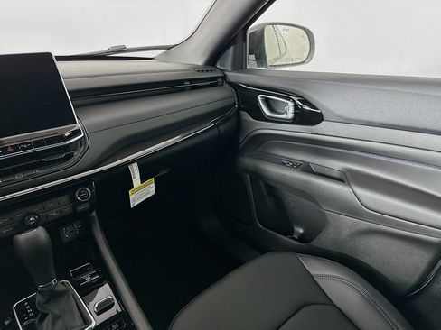 New 2026 Jeep Compass Limited AWD/4WD image 30