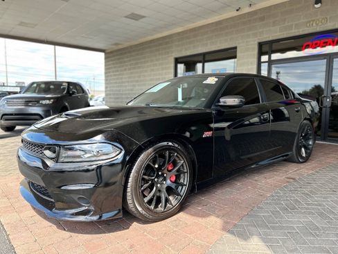 Used 2018 Dodge Charger R/T Scat Pack RWD image 23