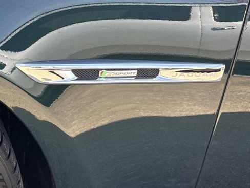 Used 2018 Jaguar XJ R-Sport image 9