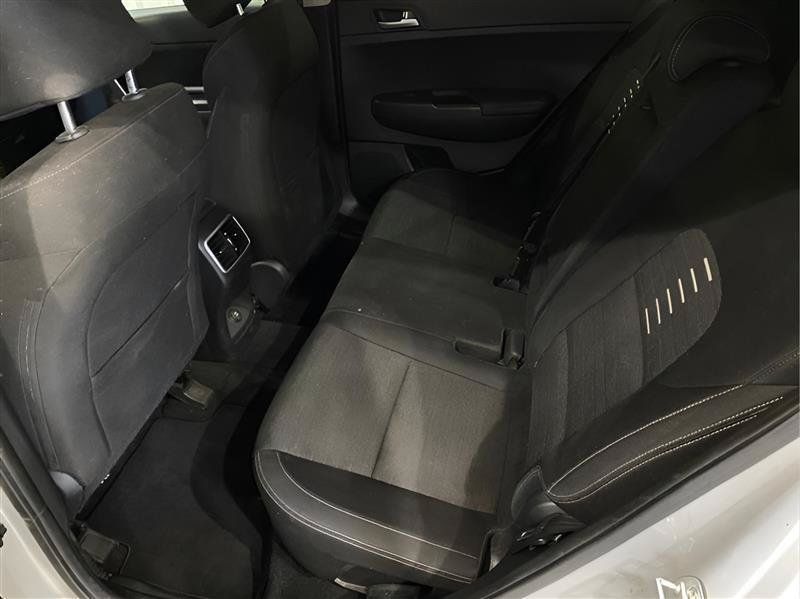 Used 2018 Kia Sportage LX FWD image 16