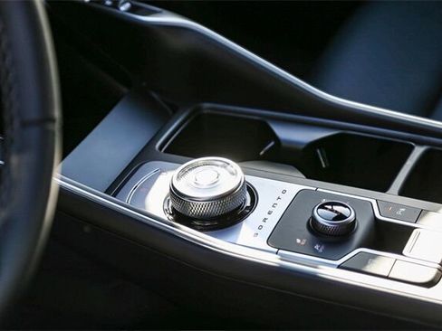 New 2025 Kia Sorento EX w/ EX Panoramic Sunroof Package image 18