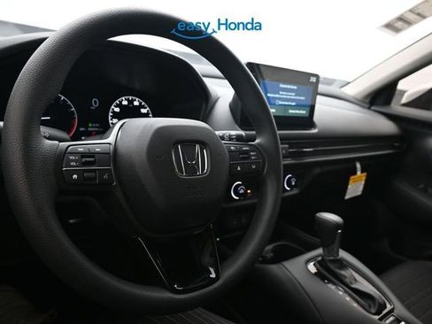 New 2026 Honda HR-V LX image 10