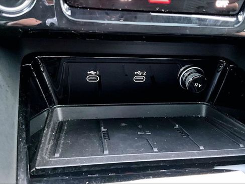 Used 2025 Audi Q5 Premium w/ Convenience Package image 15