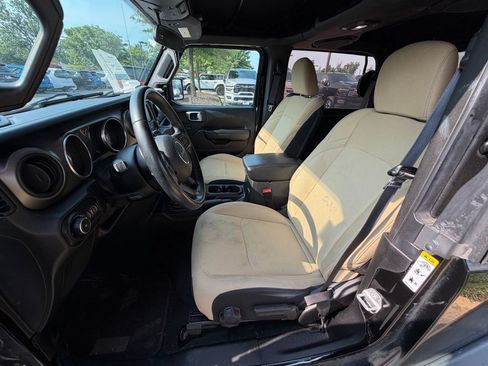 Certified 2018 Jeep Wrangler Sport AWD/4WD image 18