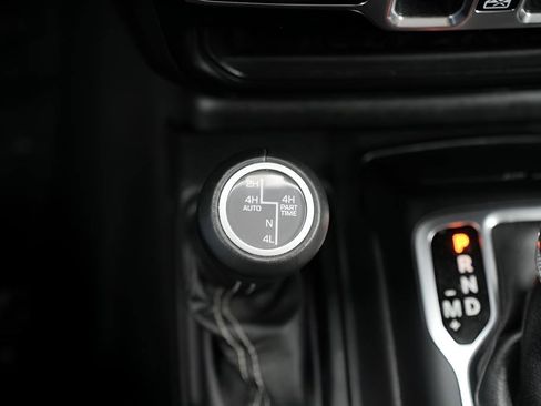 Used 2023 Jeep Wrangler Unlimited Sahara w/ Cold Weather Group AWD/4WD image 32