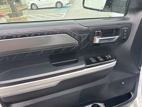Used 2017 Toyota Tundra Platinum AWD/4WD image 33