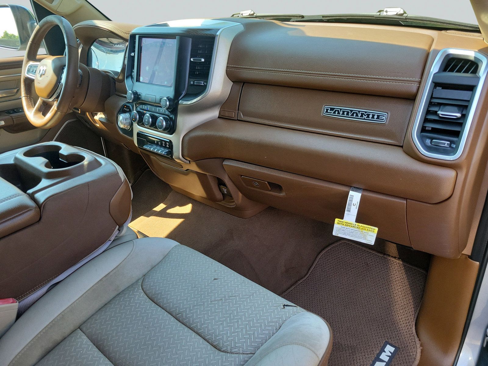 Used 2019 RAM 1500 Laramie AWD/4WD image 36