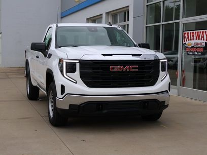 New 2025 GMC Sierra 1500 Pro w/ Pro Value Package