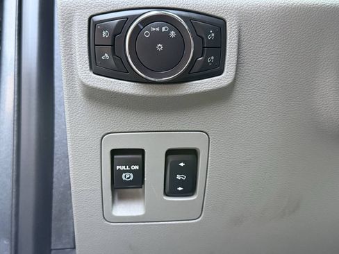 Used 2016 Ford F150 XLT w/ Equipment Group 302A Luxury AWD/4WD image 34