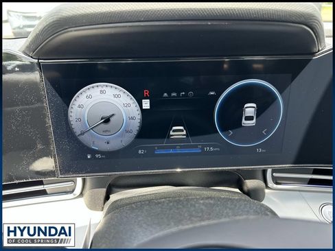 New 2026 Hyundai Elantra Limited FWD image 36
