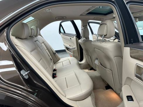 Used 2014 Mercedes-Benz E 350 4MATIC Sedan image 33