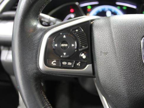 Used 2017 Honda Civic Touring image 10