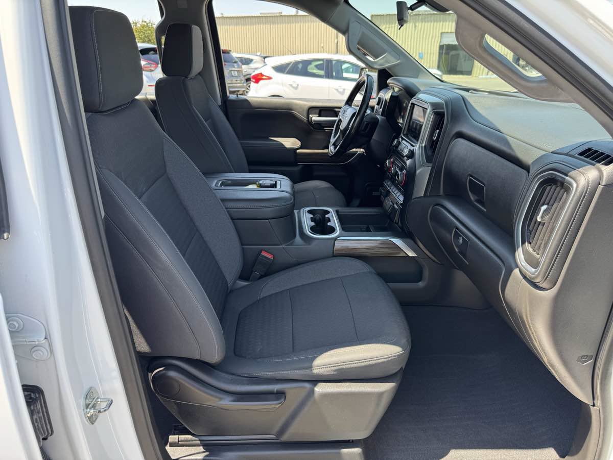 Used 2021 Chevrolet Silverado 1500 RST AWD/4WD image 14
