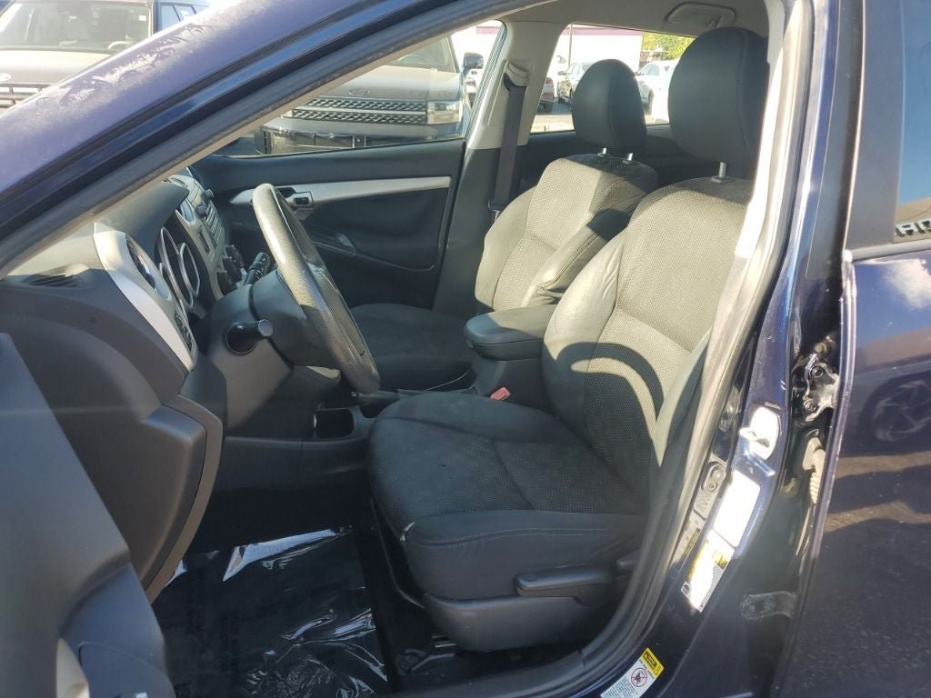 Used 2009 Pontiac Vibe w/ Preferred Package FWD image 15