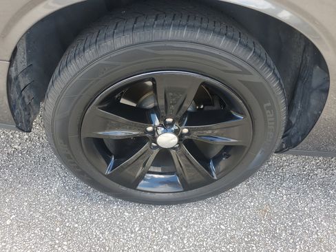 Used 2018 Dodge Challenger SXT RWD image 6