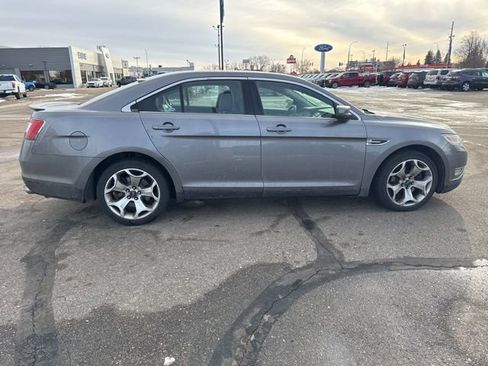 Used 2012 Ford Taurus SHO image 11