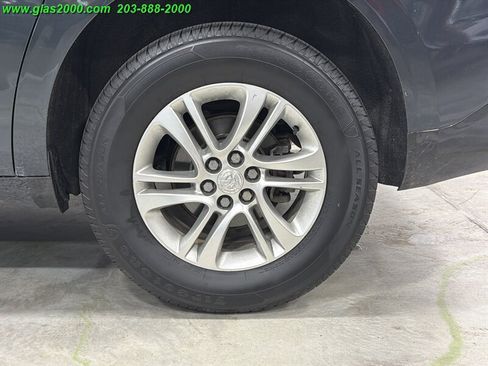 Used 2018 Buick Enclave Premium AWD/4WD image 16