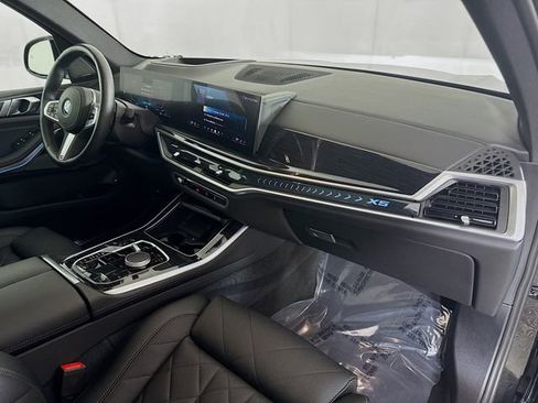 Used 2024 BMW X5 xDrive50e w/ M Sport Package image 30