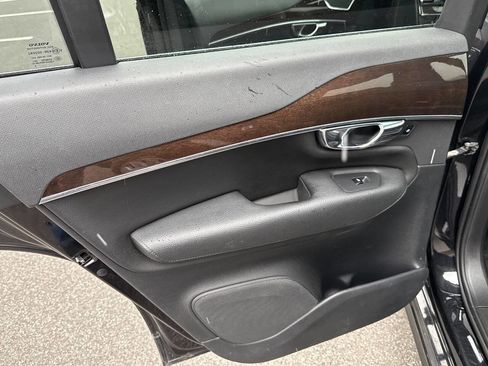 Used 2016 Volvo XC90 T6 Momentum w/ Momentum Plus Package image 19