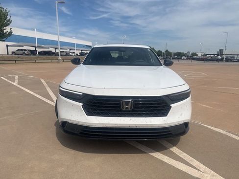 Used 2024 Honda Accord Sport image 5