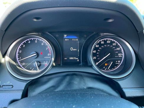 Used 2023 Toyota Camry SE image 28