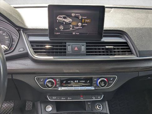 Used 2020 Audi Q5 2.0T Premium w/ Convenience Package AWD/4WD image 8