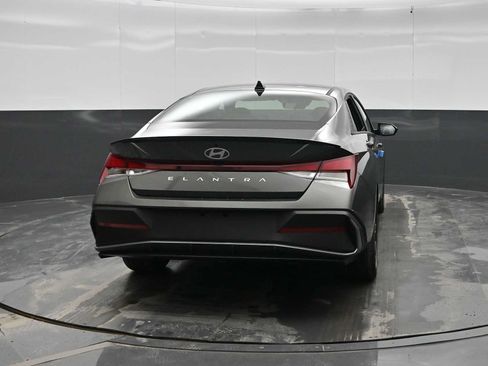 New 2026 Hyundai Elantra SEL Sport FWD image 6