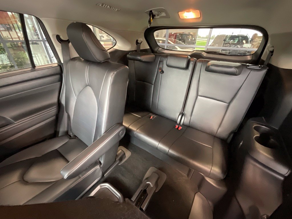 Certified 2025 Toyota Highlander XLE AWD/4WD image 23