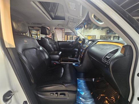 Used 2014 INFINITI QX80 4WD w/ Theater Package image 12