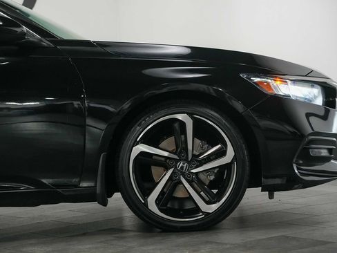 Used 2020 Honda Accord Sport image 9