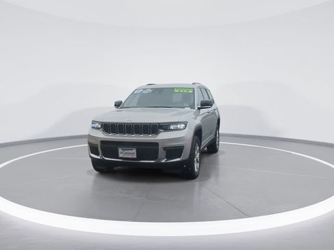 Used 2023 Jeep Grand Cherokee L Limited w/ Luxury Tech Group II AWD/4WD image 7