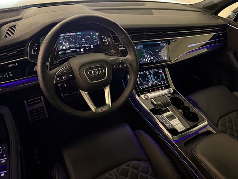 Used 2023 Audi SQ7 Prestige w/ Prestige Package AWD/4WD image 4