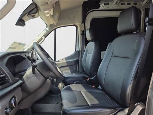 New 2025 Ford Transit 250 148 Medium Roof w/ Load Area Protection Package image 4