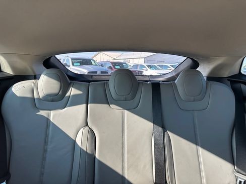 Used 2013 Tesla Model S Performance RWD image 31