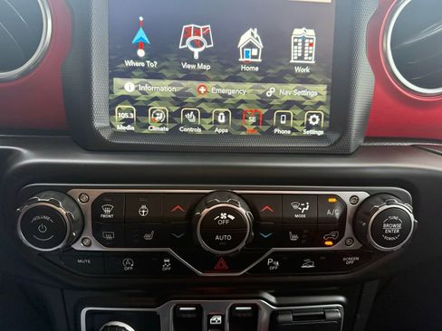 Used 2020 Jeep Gladiator Rubicon image 18