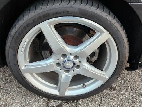 Used 2014 Mercedes-Benz CLS 550 4MATIC image 35