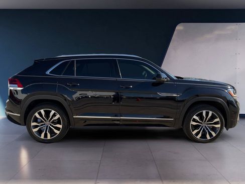 Used 2023 Volkswagen Atlas Cross Sport SEL Premium R-Line AWD/4WD image 6