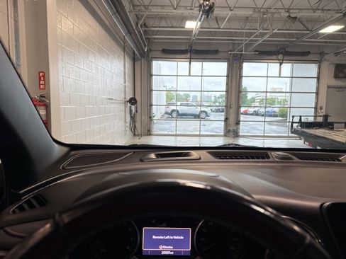 Used 2022 Chevrolet Equinox RS w/ Infotainment Package image 13