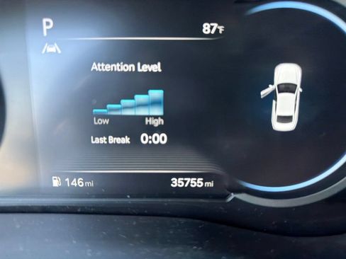 Used 2023 Genesis G70 2.0T w/ Sport Prestige Package RWD image 4